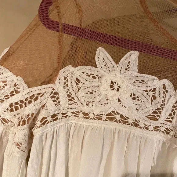 For Love & Lemons Carmine Lace White Top - Picture 5 of 9